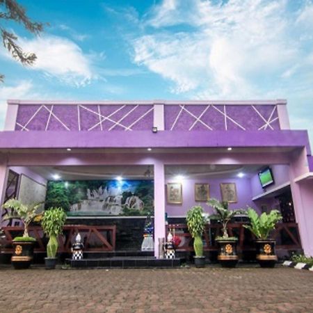 Hotel Signature Mandala Kencana Cianjur Ngoại thất bức ảnh