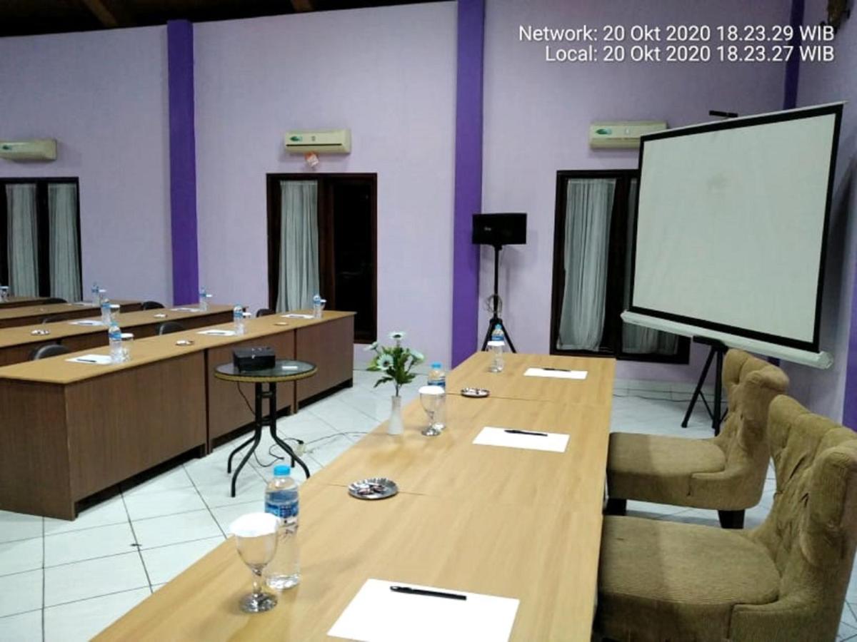 Hotel Signature Mandala Kencana Cianjur Ngoại thất bức ảnh