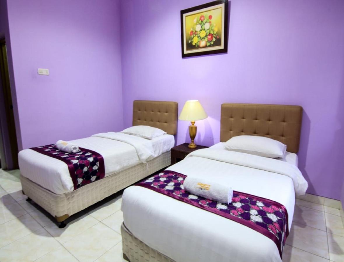 Hotel Signature Mandala Kencana Cianjur Ngoại thất bức ảnh