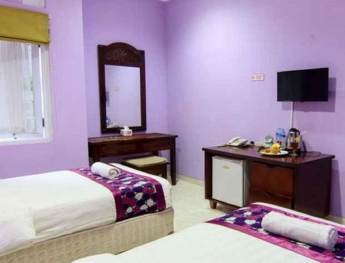 Hotel Signature Mandala Kencana Cianjur Ngoại thất bức ảnh