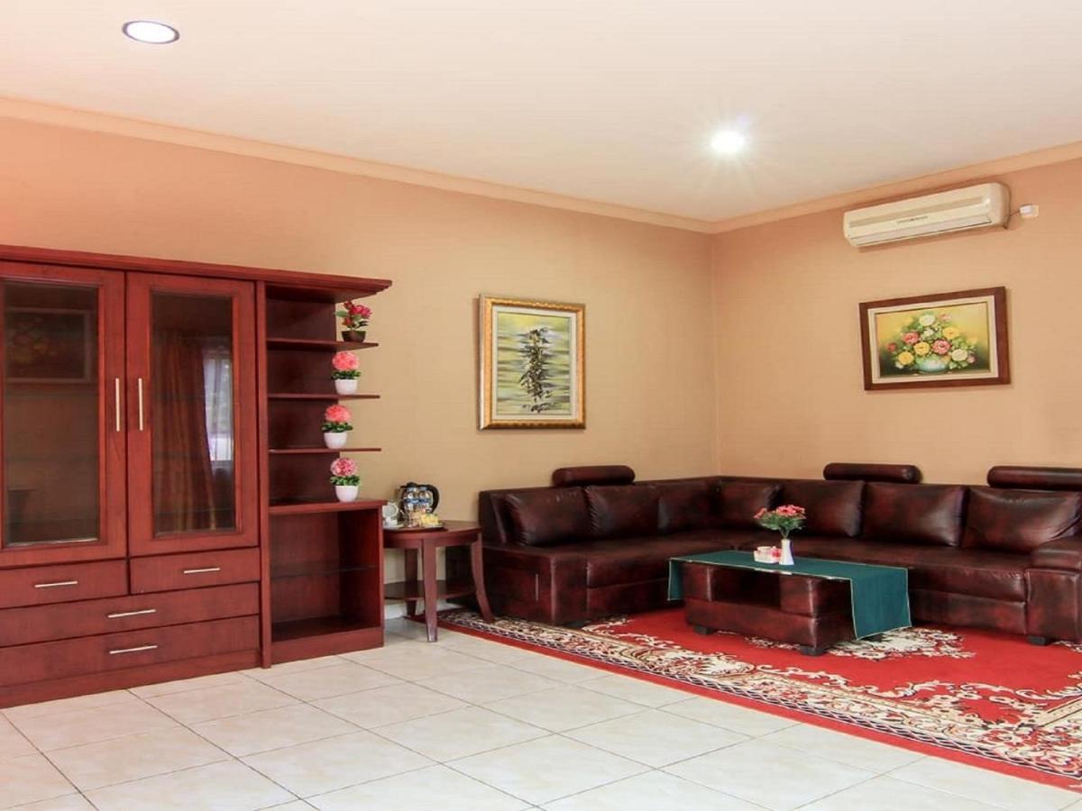 Hotel Signature Mandala Kencana Cianjur Ngoại thất bức ảnh